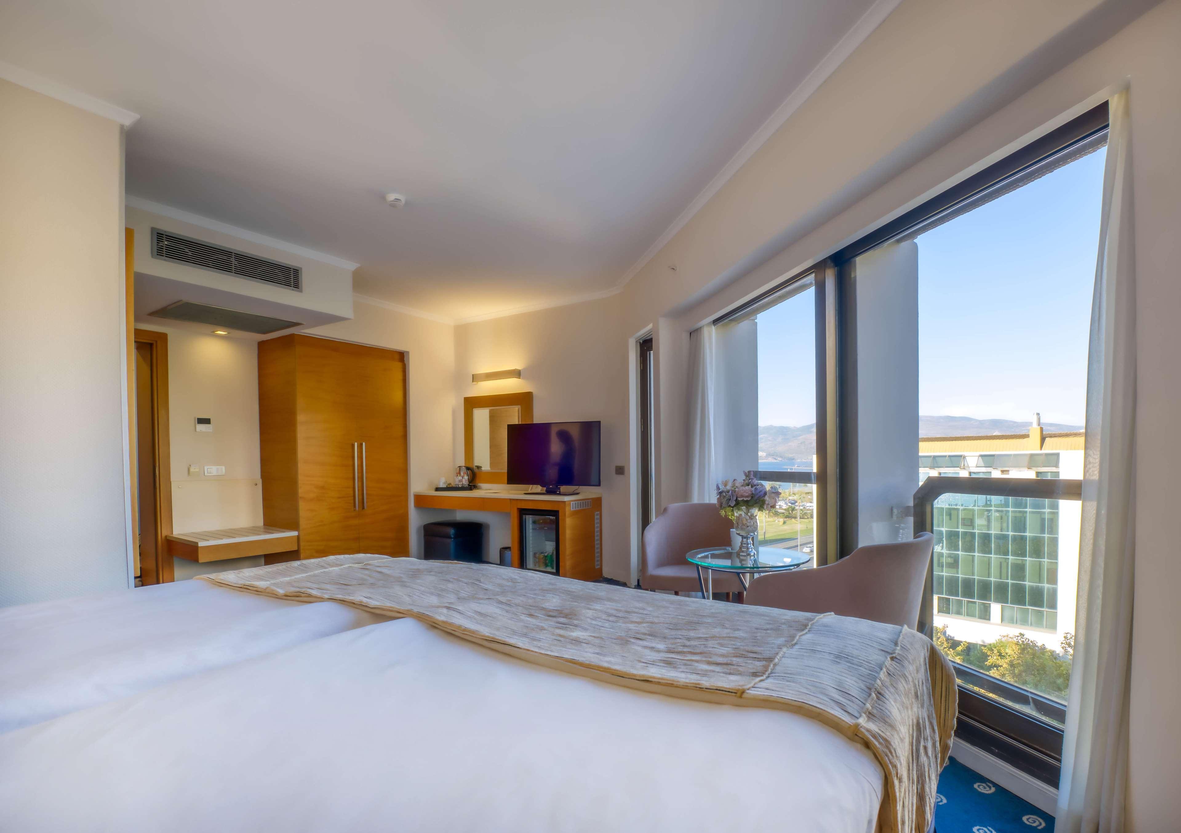 Best Western Plus Hotel Konak Esmirna Exterior foto