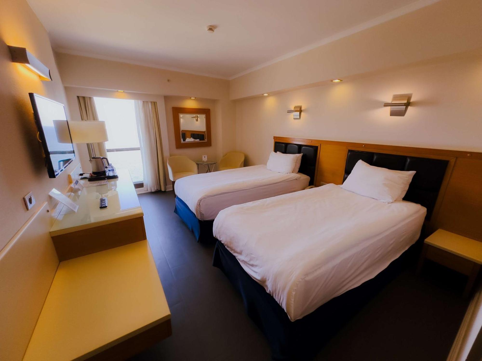 Best Western Plus Hotel Konak Esmirna Exterior foto
